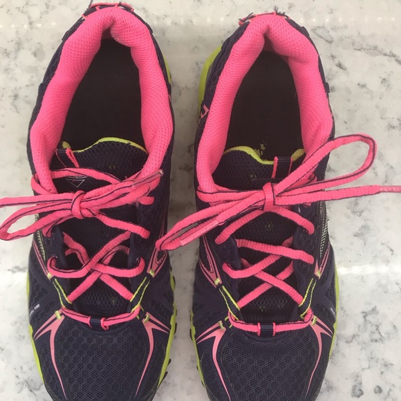 New Balance Sneakers - Picture 5 of 7